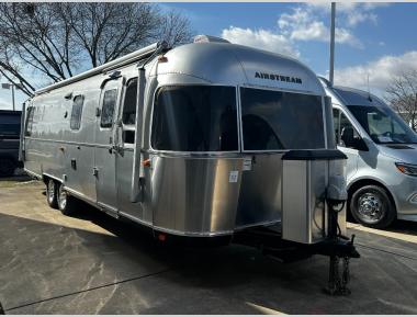 2017 Airstream Classic 30FBQ Exterior