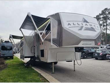 Stock images may be shown. Colors and specs may vary. Please ask for exact details on this RV.