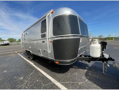 2025 Airstream Flying Cloud 25FBT Exterior