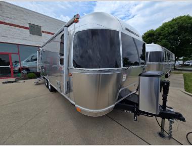 2022 airstream globetrotter Exterior