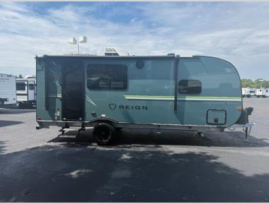 2026 Keystone Reign 19RK Exterior