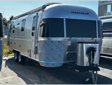 2026 Airstream International 25FBT Exterior