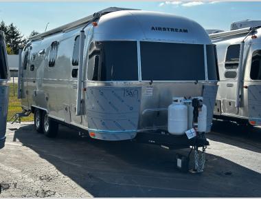 2026 Airstream International 25FBT Exterior