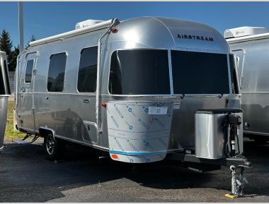 2026 Airstream Caravel 22FB Exterior