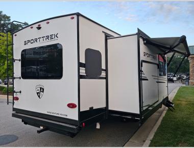 STOCK IMAGES SHOWN. SPECS AND COLORS MAY VARY. PLEASE ASK FOR EXACT DETAILS ON THIS RV.