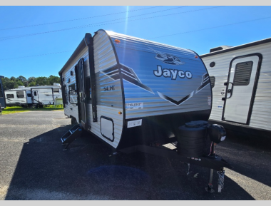 STOCK IMAGES SHOWN. PLEASE ASK FOR EXACT DETAILS ON THIS RV.