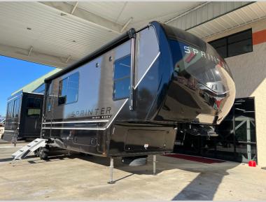 STOCK IMAGES MAY BE SHOWN. COLORS AND SPECS MAY VARY. PLEASE ASK FOR EXACT DETAILS ON THIS RV.