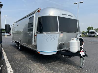 International 27FBQ Exterior