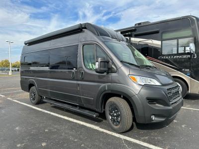 Airstream Rangeline RGT Exterior
