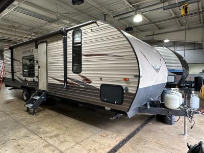 Grey Wolf 26RR Exterior