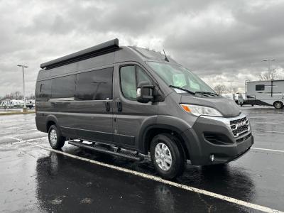 Airstream Rangeline RGN Exterior