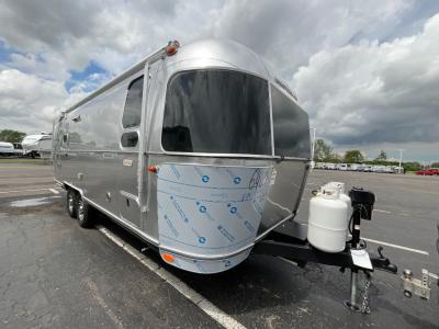 2025 Airstream Trade Wind 25FBQ Exterior