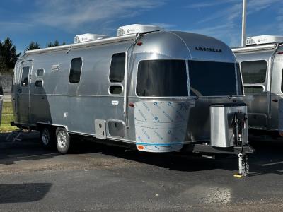 2026 Airstream Flying Cloud 25FBQ Exterior