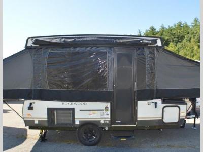 STOCK IMAGES SHOWN. SPECS AND COLORS MAY VARY. PLEASE ASK FOR EXACT DETAILS ON THIS RV.
