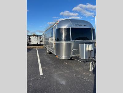 2018 Flying Cloud 27FBT Exterior