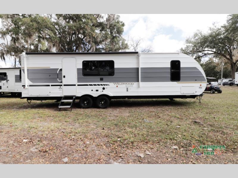 RV listing image