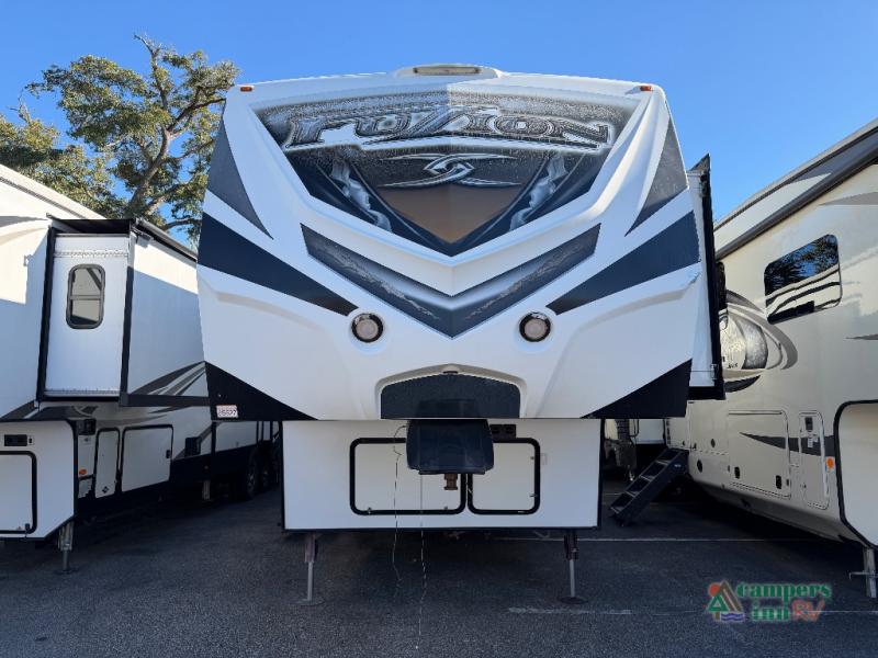 RV listing image