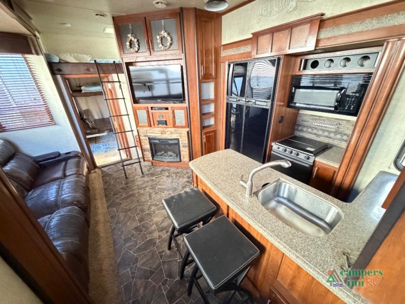 RV listing image