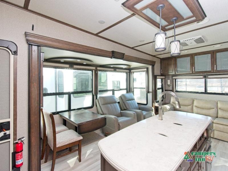 RV listing image