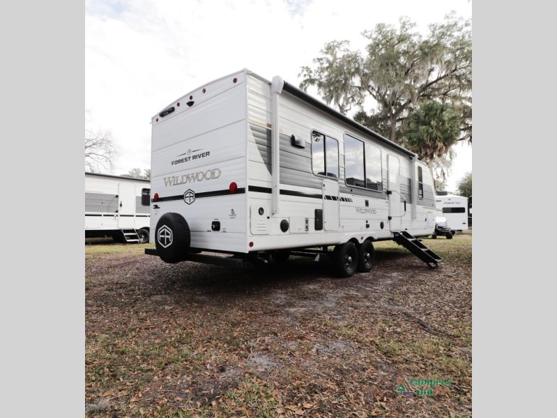 RV listing image