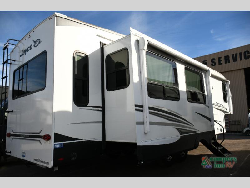 RV listing image