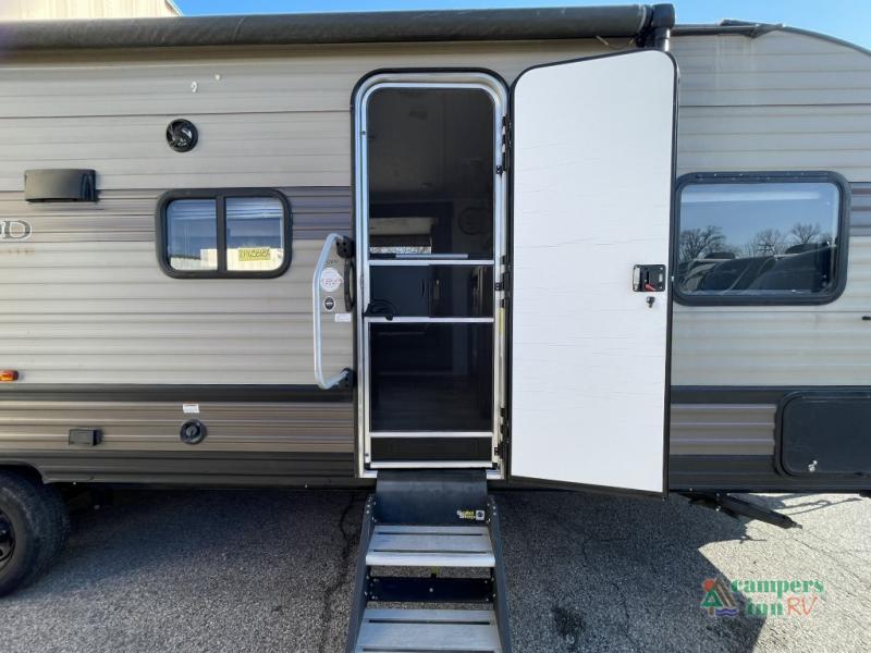 RV listing image