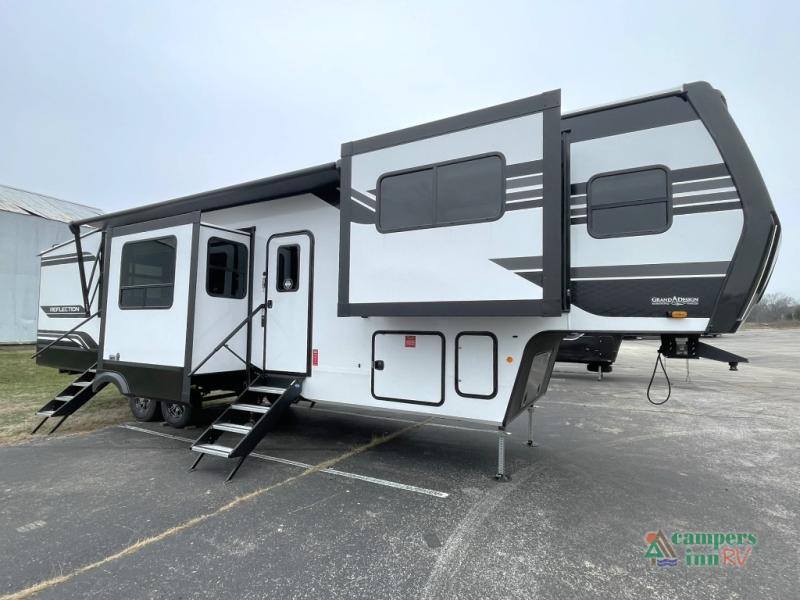 RV listing image