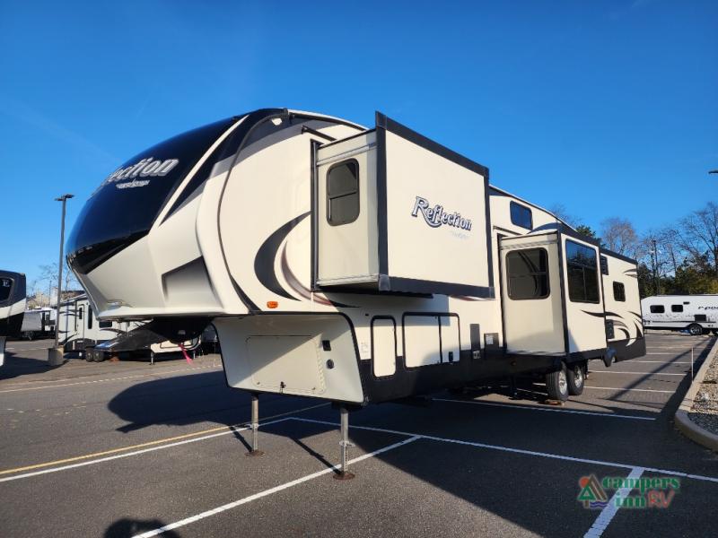 RV listing image