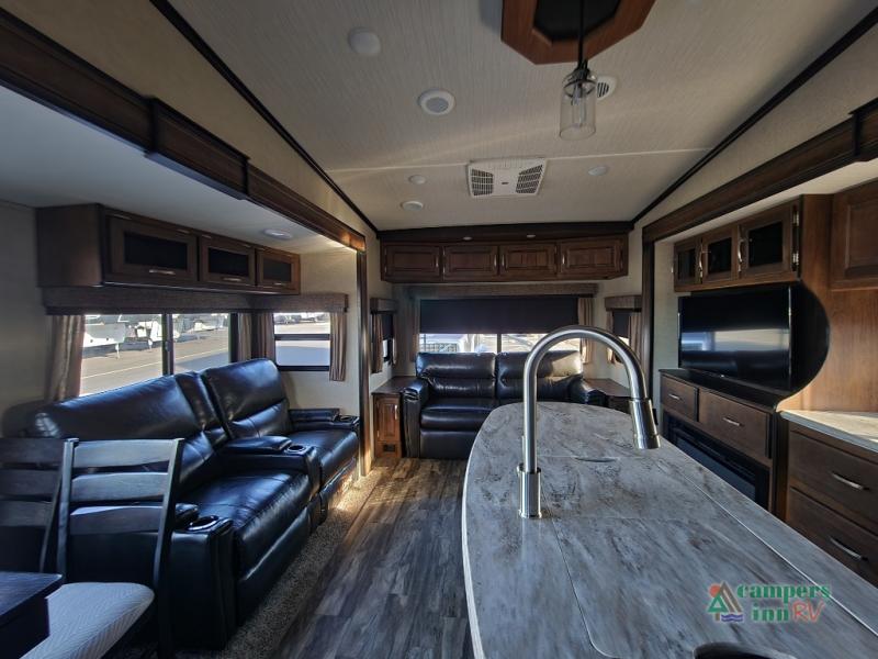 RV listing image