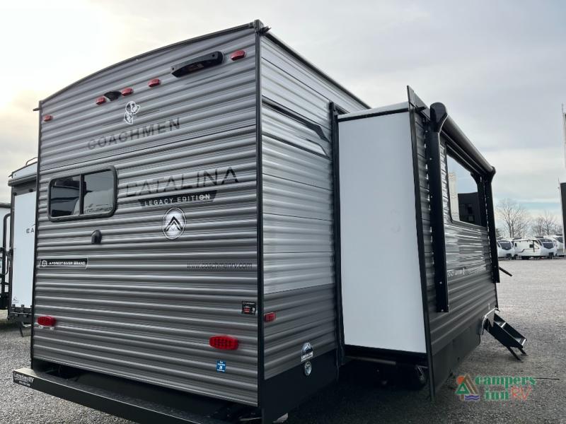 RV listing image