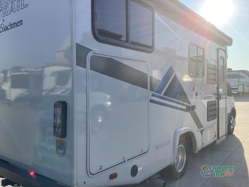 RV listing image