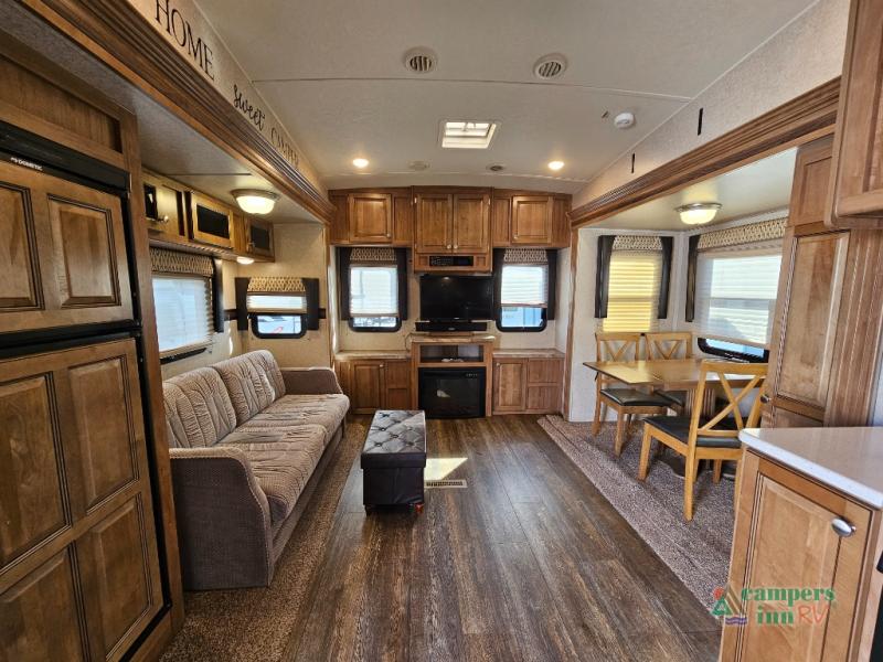 RV listing image