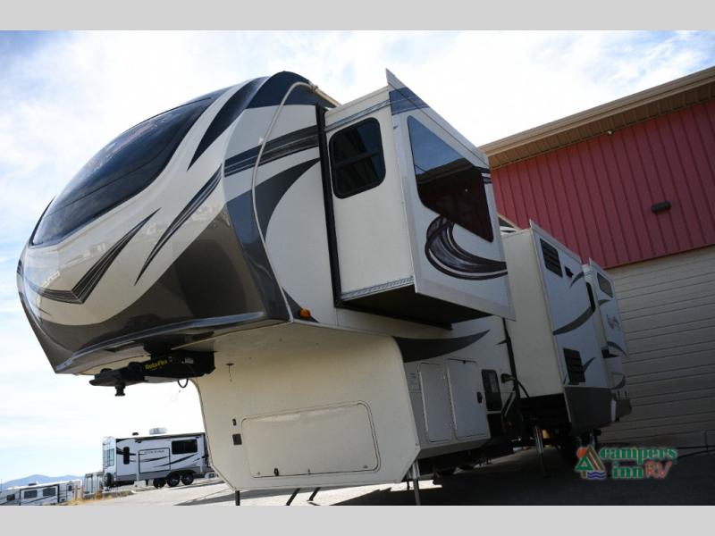 RV listing image