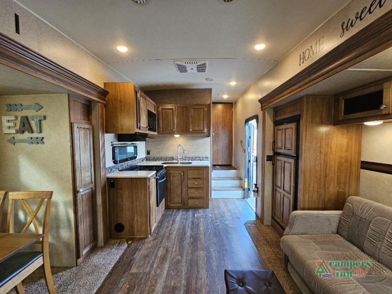 RV listing image
