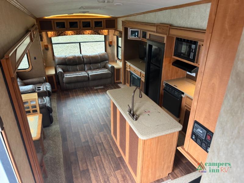 RV listing image