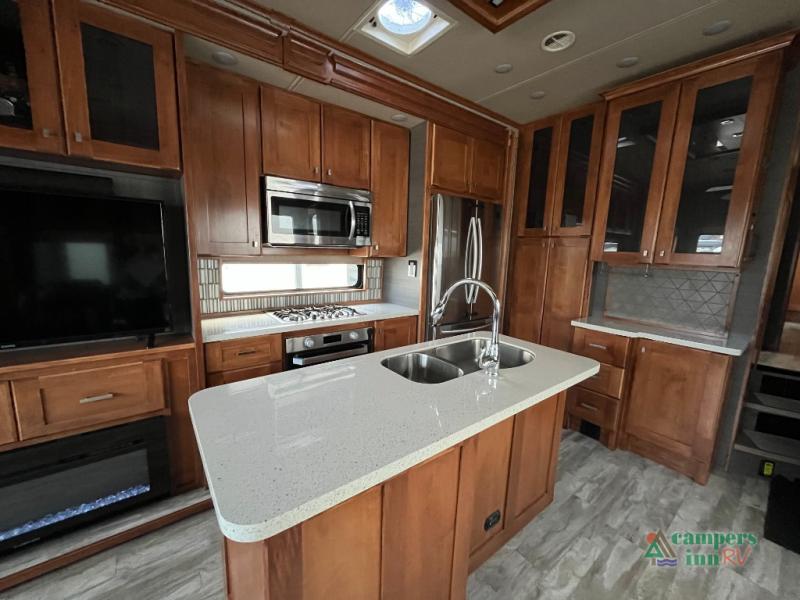 RV listing image