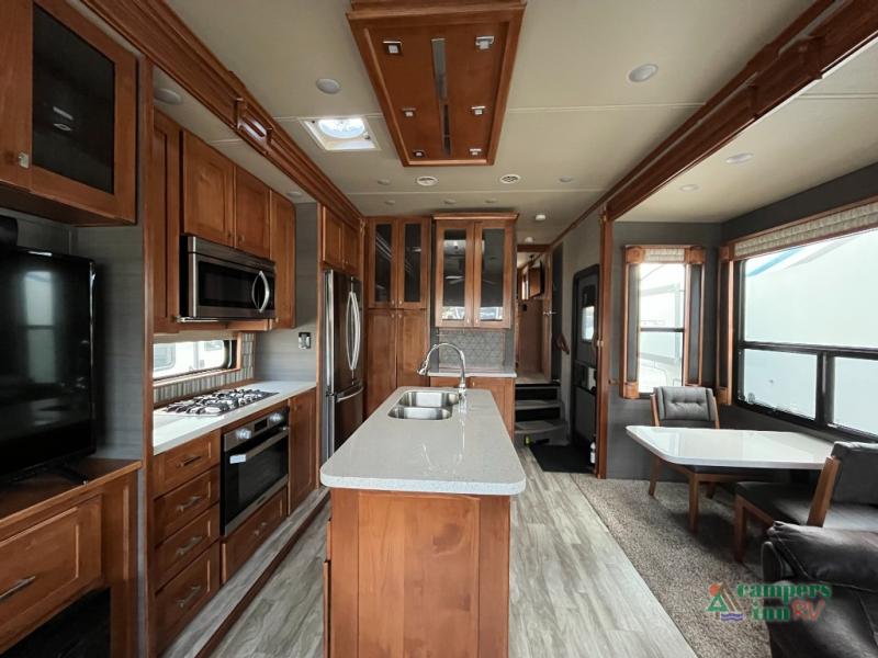 RV listing image