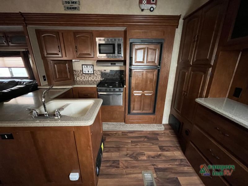 RV listing image