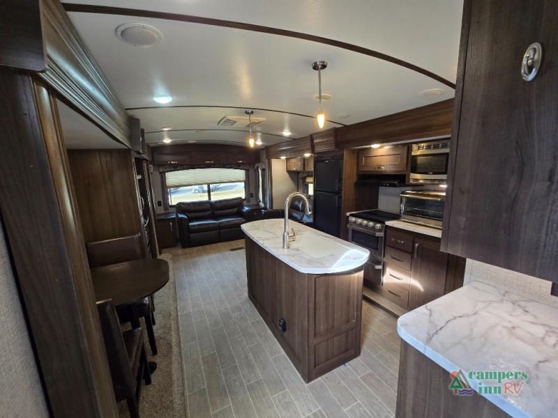 RV listing image