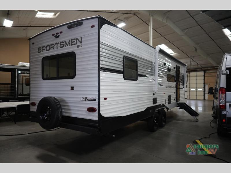 RV listing image