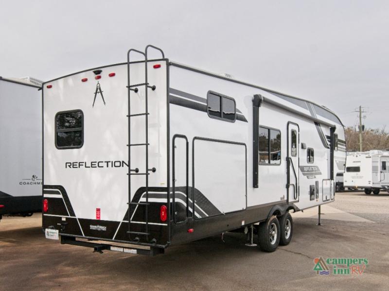 RV listing image