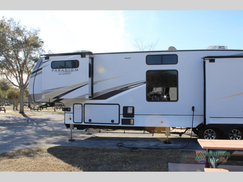 RV listing image