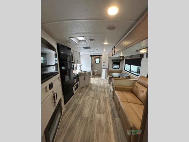 Dutchmen RV Astoria Image