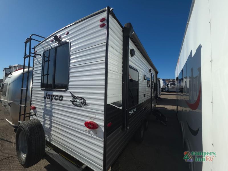 RV listing image