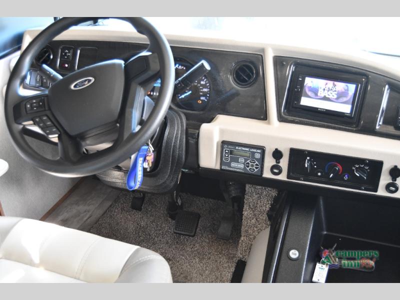 Holiday Rambler Admiral Image