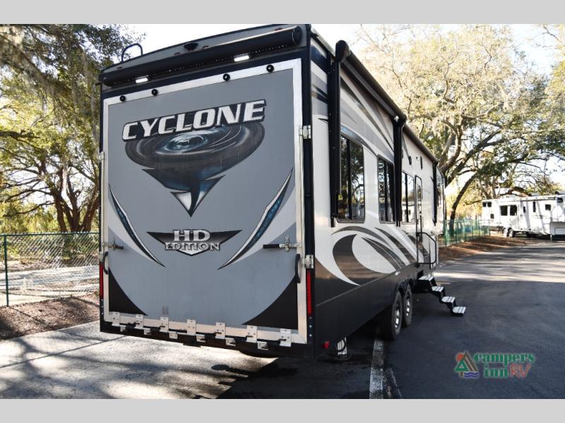RV listing image