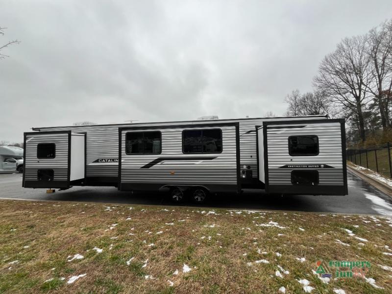 RV listing image