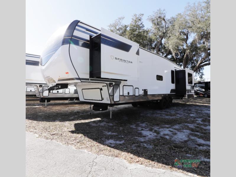 RV listing image