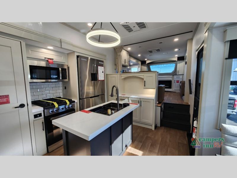RV listing image