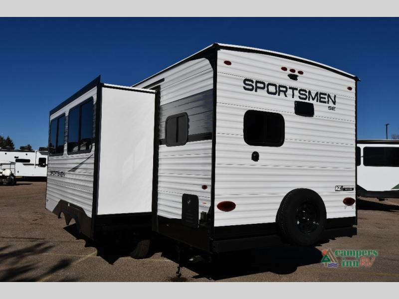 RV listing image